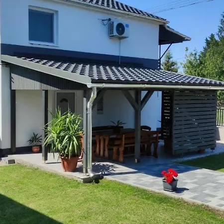 Holiday home Zafir Vendeghaz *