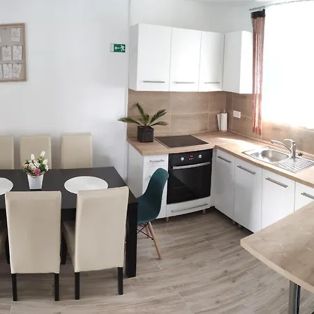 Holiday home Zafir Vendeghaz *